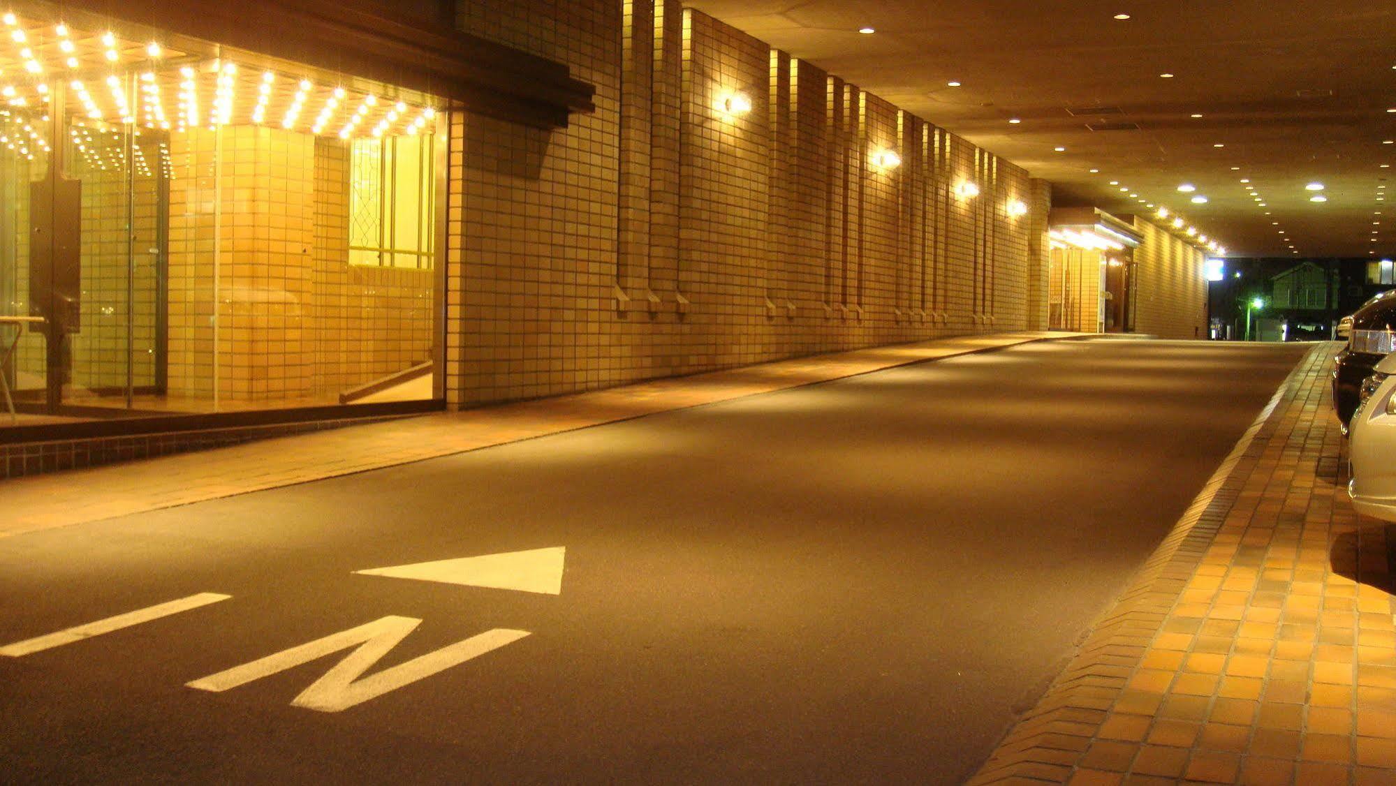 Nagaoka Grand Hotel Exteriör bild